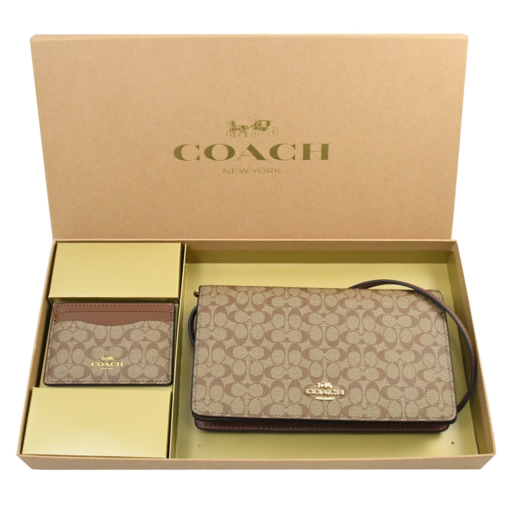 COACH 經典C LOGO滿版印花斜背包/卡片夾禮盒組(駝咖)