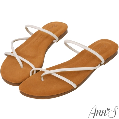 (季末換季出清)Ann’S水洗牛皮-簡單不簡單圓條夾腳細帶小羊皮平底涼拖鞋-白