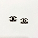 CHANEL 經典雙C LOGO黑色琺瑯烤漆銀色珠珠穿式耳環(黑銀) product thumbnail 1