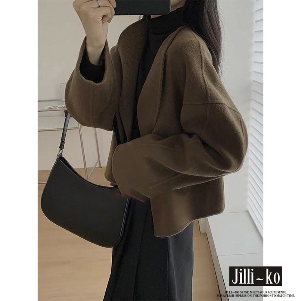 JILLI-KO 厚款寬鬆短版落肩時髦翻領西裝外套- 咖/黑