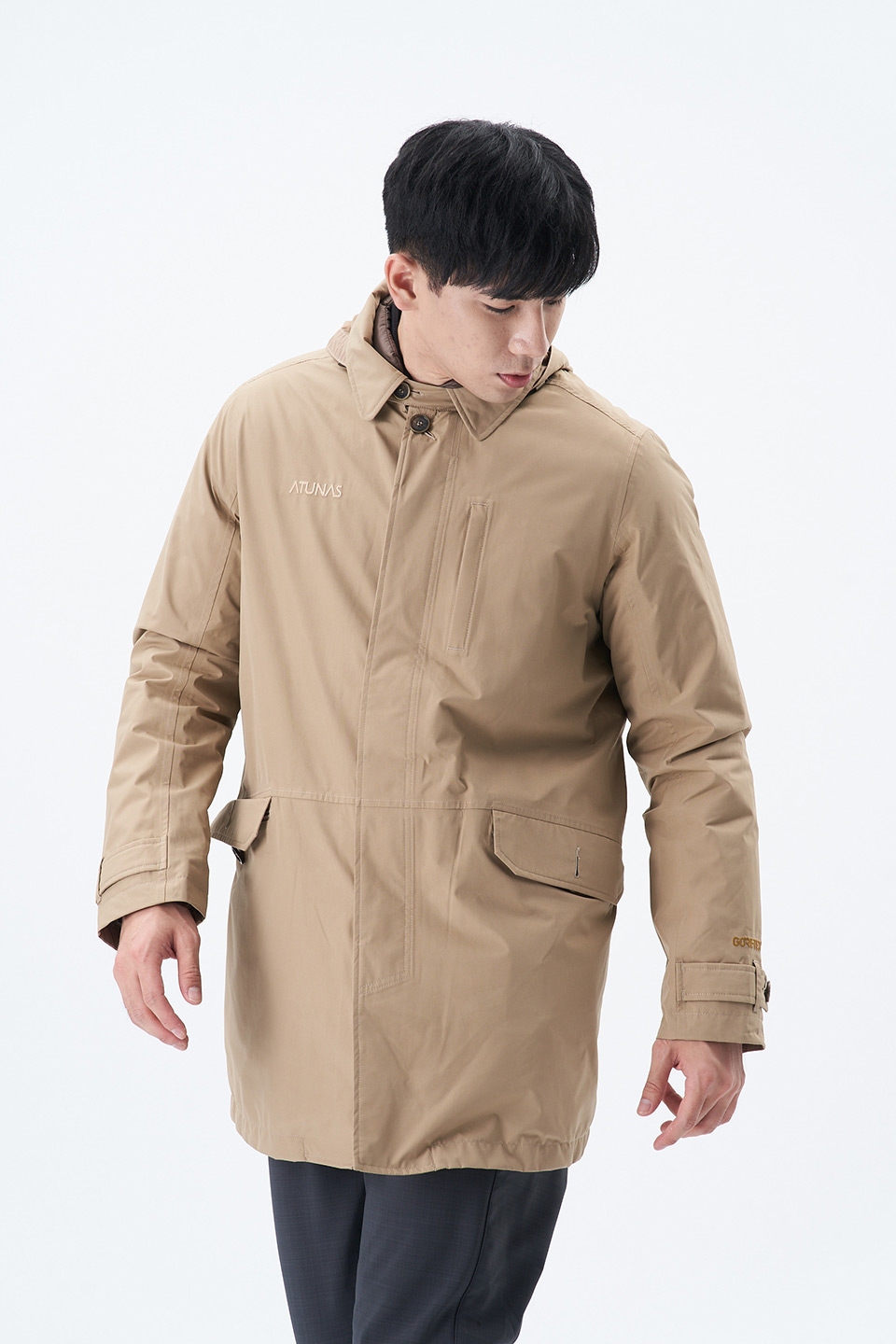 ATUNAS 歐都納】男GORE-TEX+羽絨長版兩件式外套A-G1840M卡其| 風衣外套 