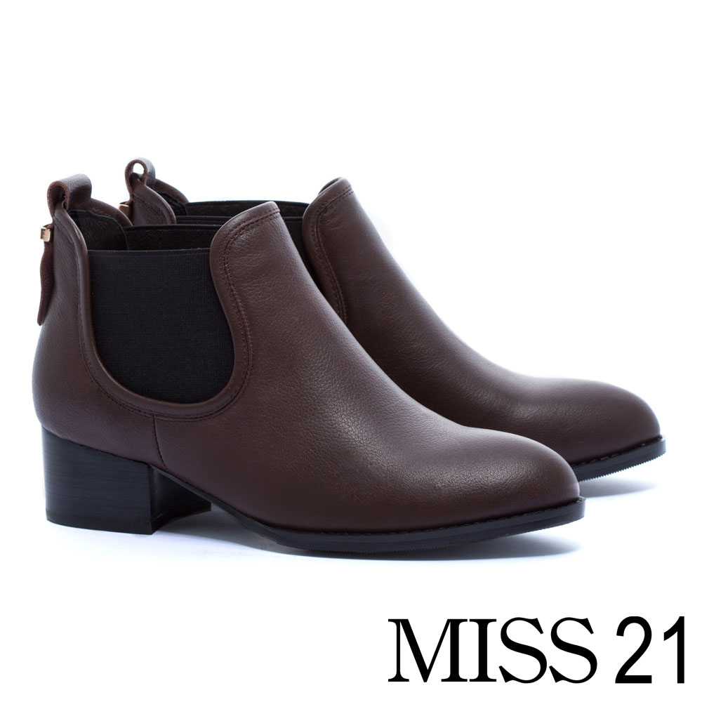 短靴 MISS 21 細緻摔紋牛皮拼接鬆緊帶設計粗跟短靴－咖