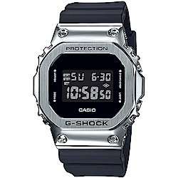 G-SHOCK 絕對強悍質經典5600系列金屬質感休閒錶(GM-5600-1DR)/橡膠帶43.2mm