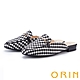 ORIN 氣質馬蹄釦布面低跟穆勒鞋 黑白格紋 product thumbnail 1