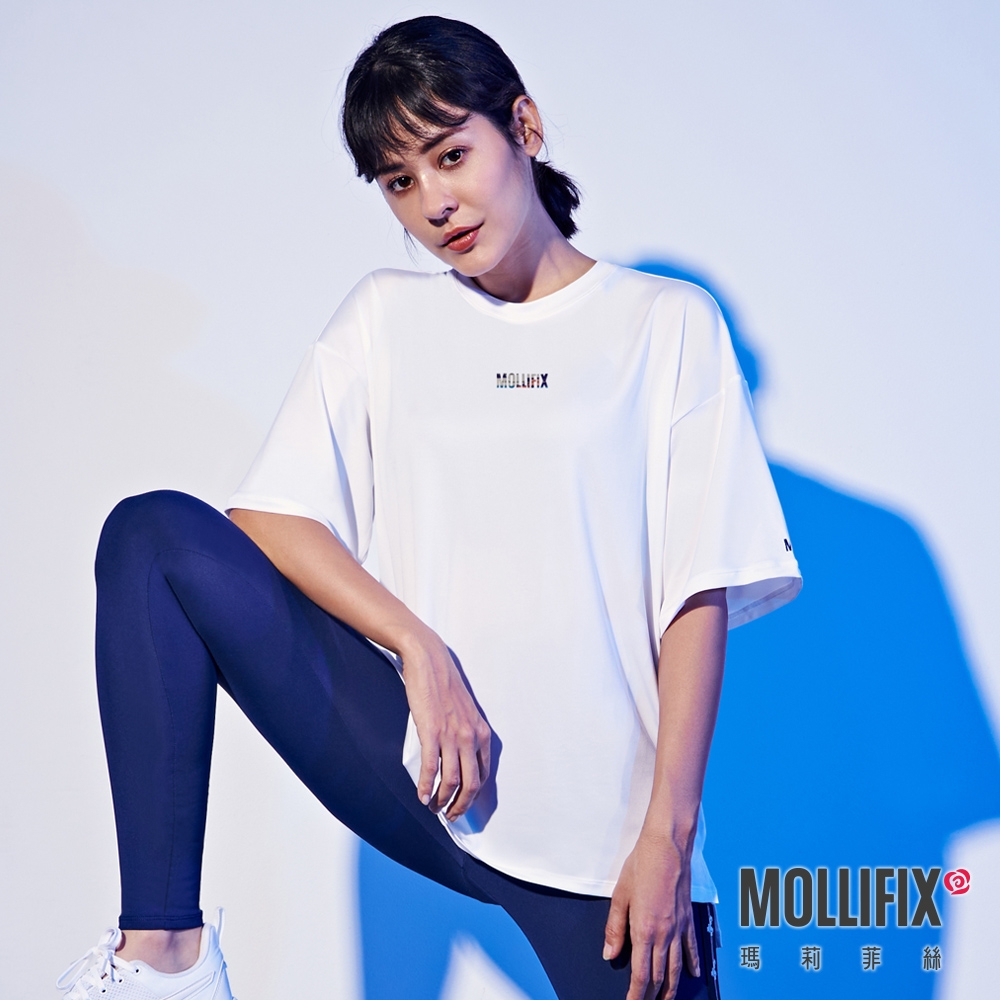 Mollifix 瑪莉菲絲 經典LOGO寬版短袖上衣 (白) 暢貨出清、瑜珈服、瑜珈上衣、T恤、運動服