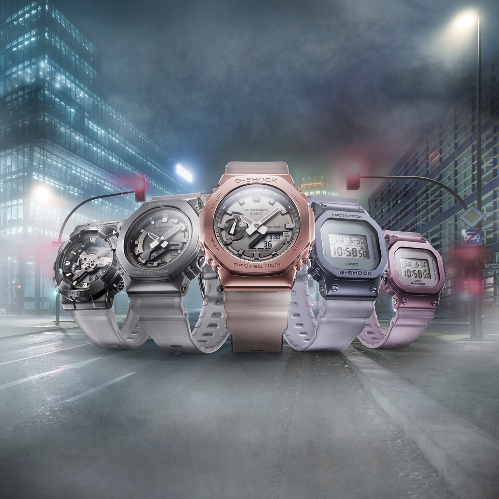 CASIO卡西歐G-SHOCK 八角金屬錶殼半透明錶帶雙顯手錶-棕色_ GM-2100MF