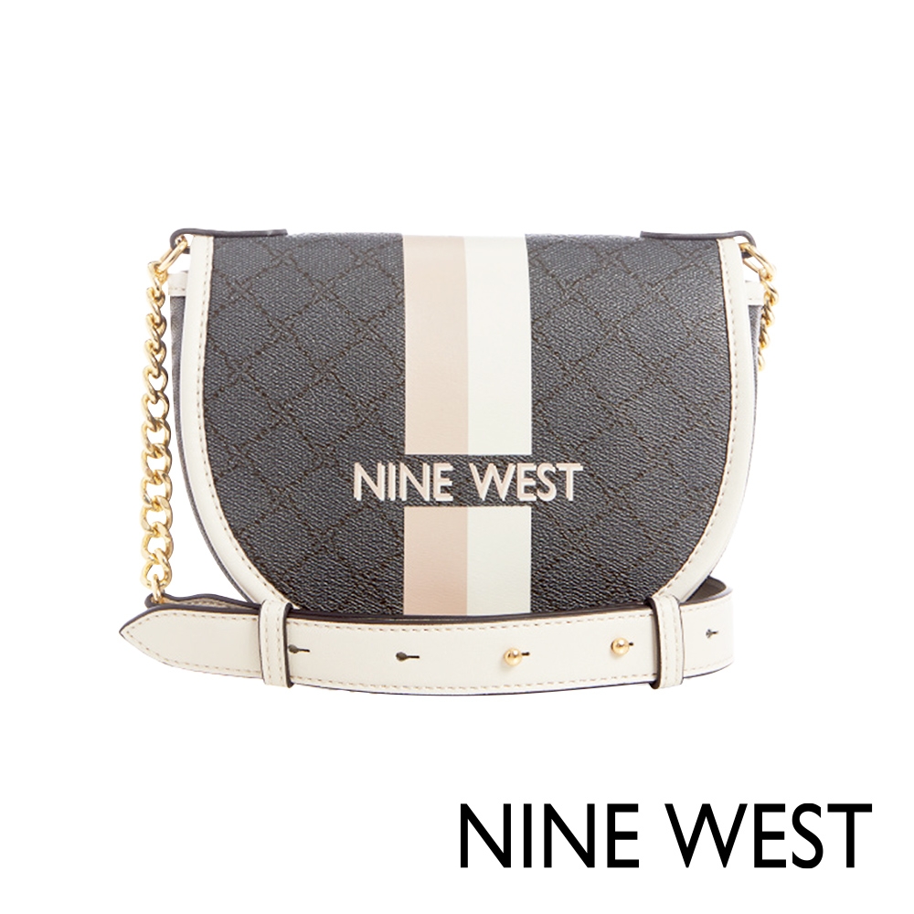 NINE WEST DELAINE LOGO直紋馬鞍包-黑色(127313)