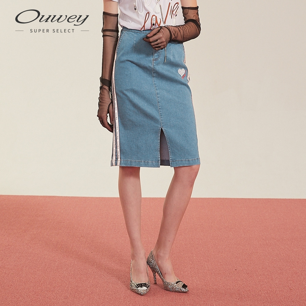 OUWEY歐薇 文字織帶運動風牛仔裙(藍)