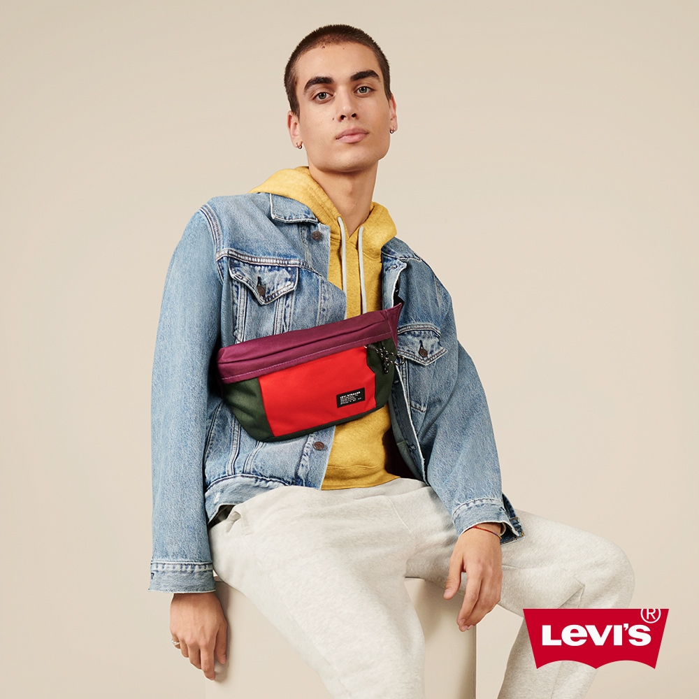 Levis 男女同款 機能系肩背包 戶外拼接色 回收再造纖維 product image 1
