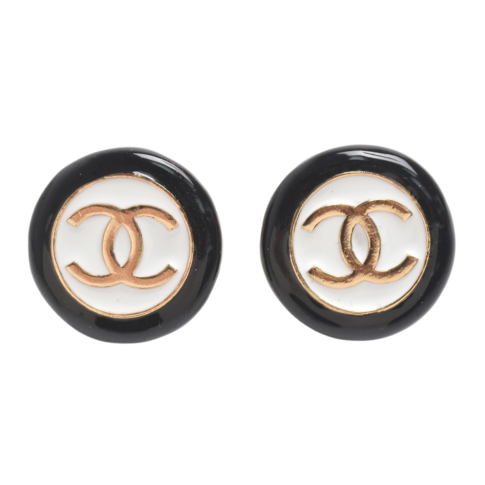 CHANEL 經典壓克力雙色雙C LOGO圓形造型夾式耳環(黑白/金色)