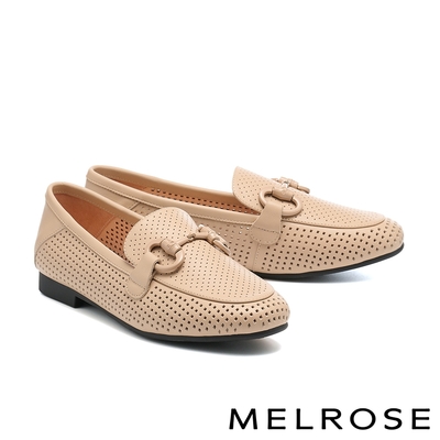 低跟鞋 MELROSE 美樂斯 質感飾釦沖孔全真皮樂福低跟鞋－米