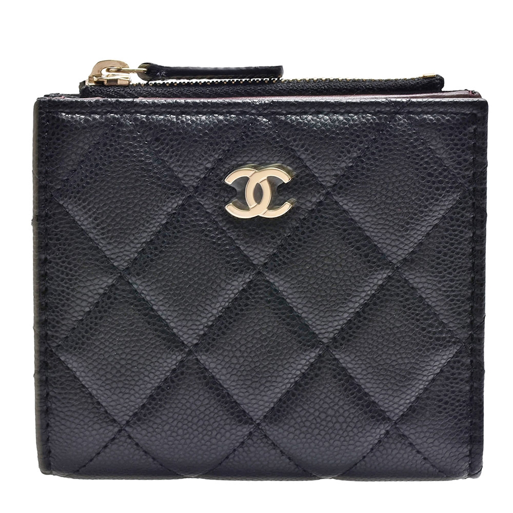 CHANEL 經典金色雙C LOGO菱格粒紋牛皮暗釦短夾(黑色)