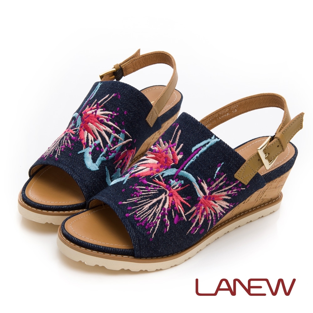 LA NEW Q Lite 牛仔布刺繡楔型跟 涼鞋(女225064270)