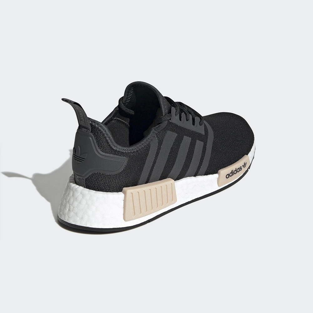 adidas 休閒鞋 女鞋 運動鞋 慢跑鞋 襪套 三葉草 NMD_R1 W 黑 GZ7997