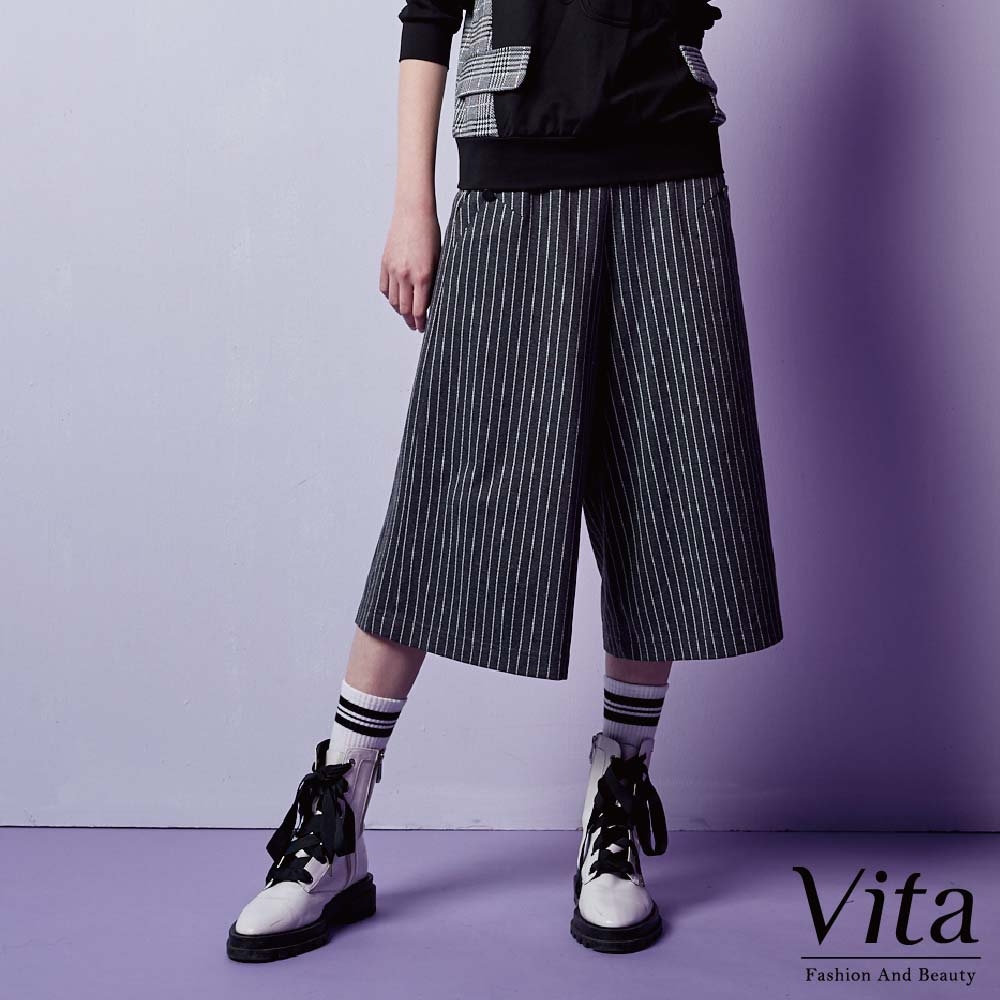 【Vita】後鬆緊帶直條紋七分寬褲-鐵灰