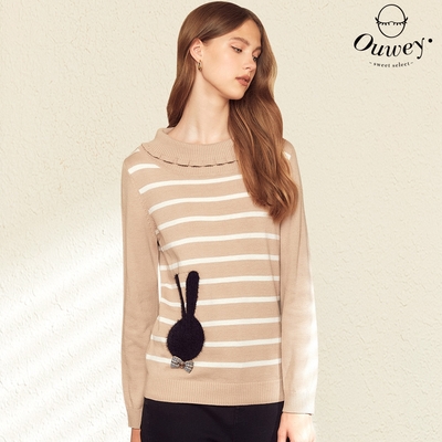 OUWEY歐薇 俏皮小兔造型荷葉領條紋針織上衣(卡其色；S-L)3223065039