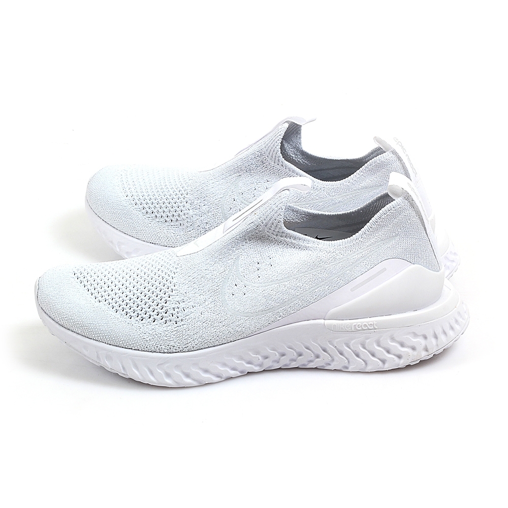 W nike epic store phantom react fk