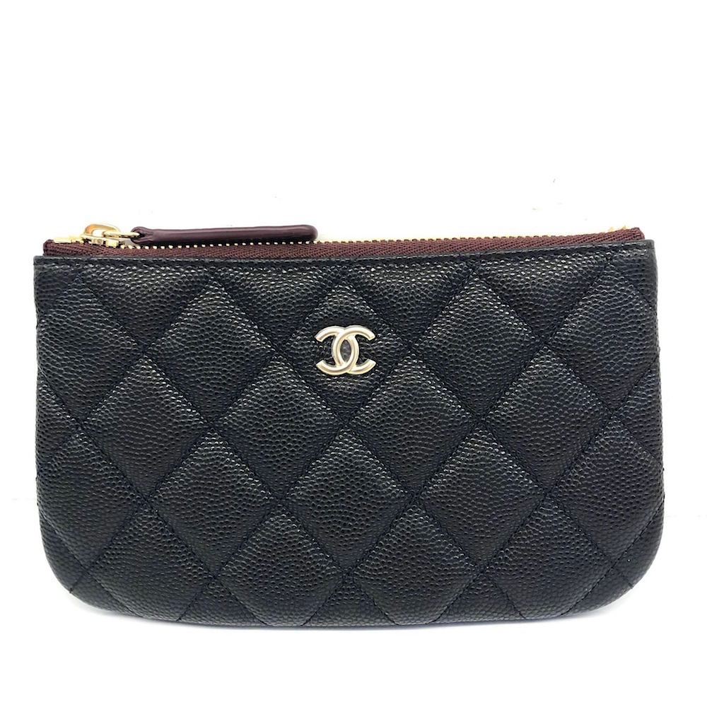 CHANEL 經典金色雙C LOGO菱格紋拉鍊零錢包(黑金荔枝)(黑金羊皮)