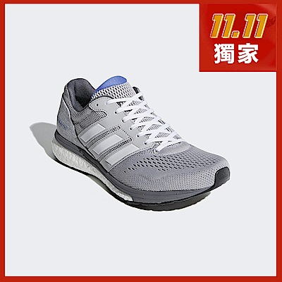 adidas 跑鞋