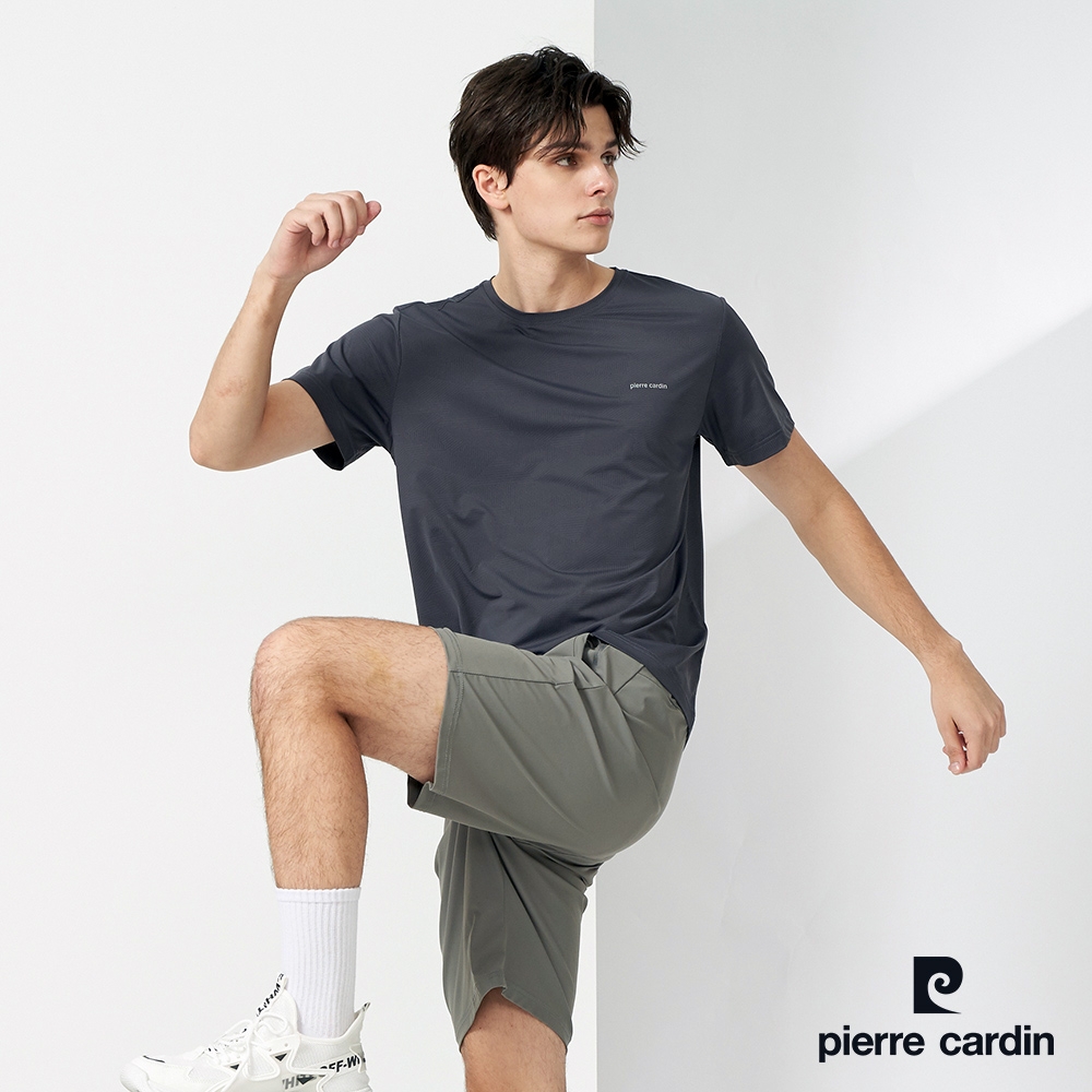 Pierre Cardin皮爾卡登 男款 冰絲彈性速乾印花圓領短袖T恤-深灰色(7237201-98)