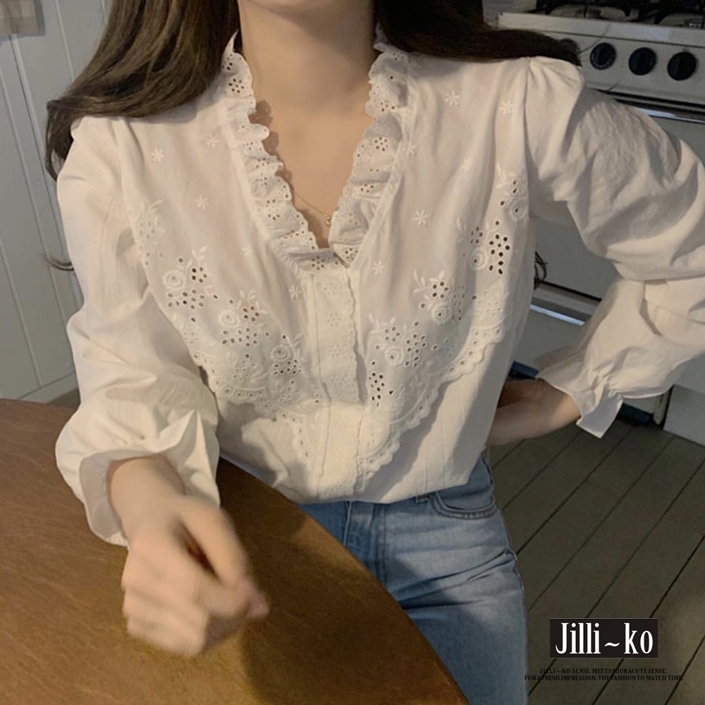 JILLI-KO 韓國ins復古鏤空蕾絲花邊V領棉質上衣- 白色