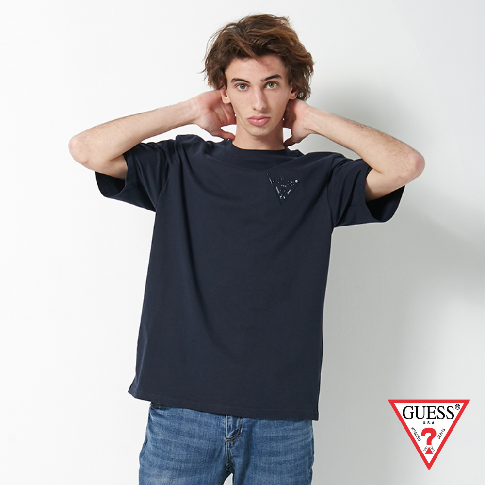 GUESS-男裝-寬鬆經典PVC壓印LOGO短T,T恤-藍 原價1390