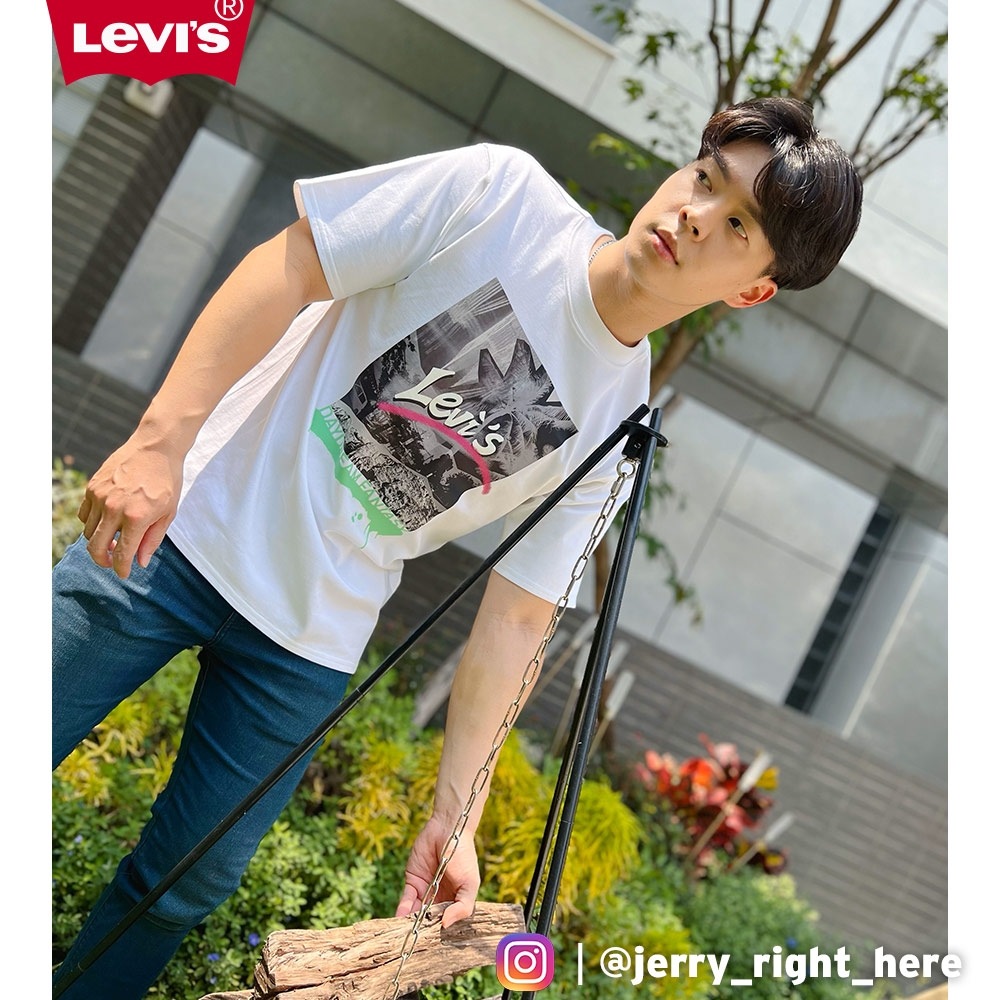 Levis 男款 重磅短袖T恤 / 夏日炫彩印花 / 300GSM厚棉 白