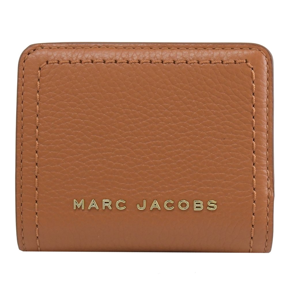 MARC JACOBS 金屬LOGO荔枝皮革釦式零錢短夾(咖)