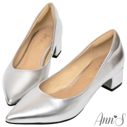 Ann’S加上優雅低跟版-復古皮革沙發後跟低跟尖頭鞋-銀