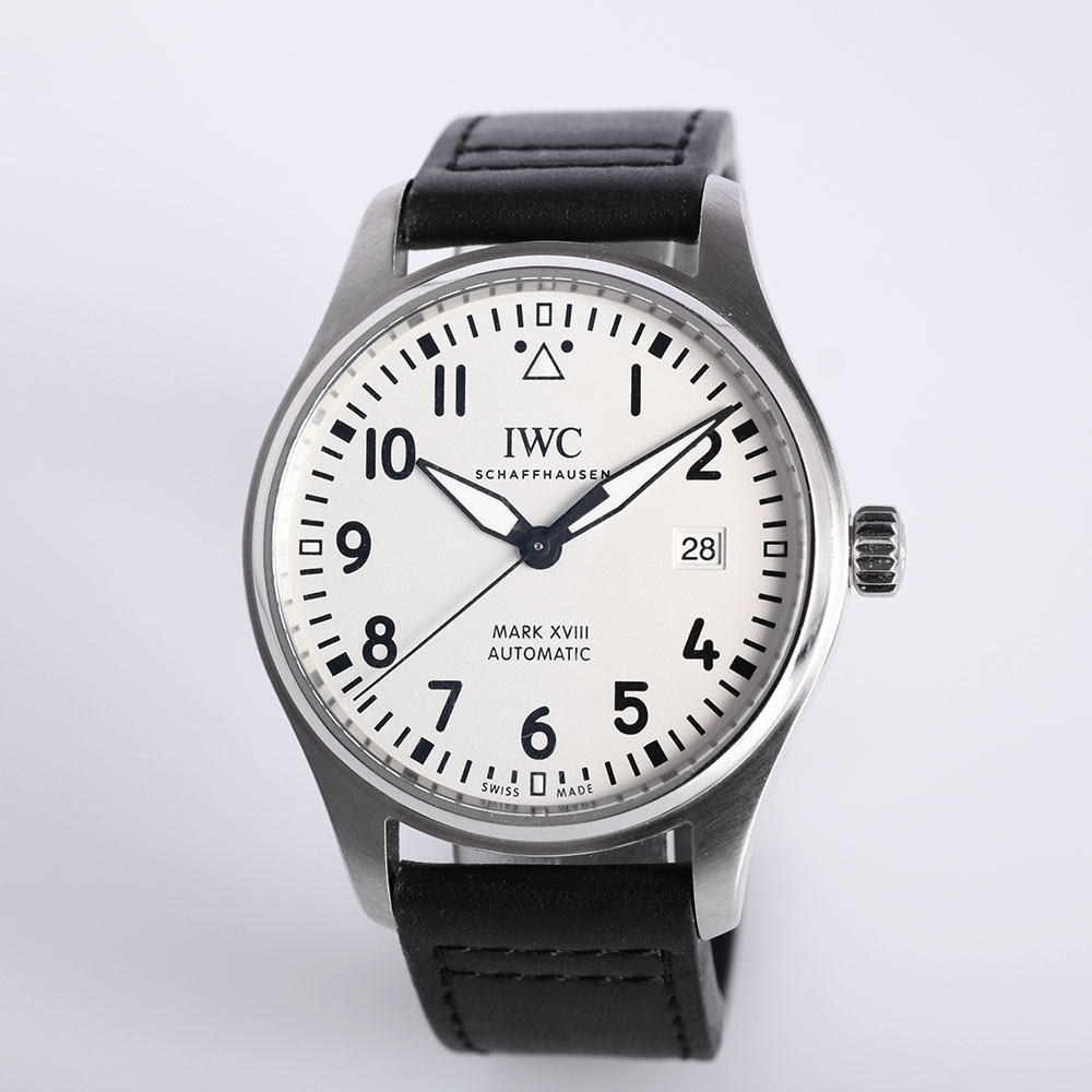 二手品 IWC 萬國 馬克十八飛行員 白面 40MM IW327002 (含2018年保卡及原廠盒子)