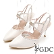 GDC-華麗殿堂鑲鑽簍空尖頭涼跟鞋-白色 product thumbnail 1