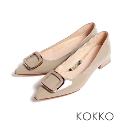 KOKKO異材質方形飾扣典雅尖頭粗跟包鞋藕色