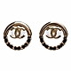 CHANEL 經典雙C LOGO皮革穿繞圓形造型穿式耳環(黑/金色) product thumbnail 1