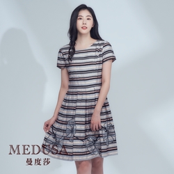 現貨【MEDUSA 曼度莎】橫紋紋理經典版型洋裝（M-XL）｜洋裝 連身裙 小洋裝