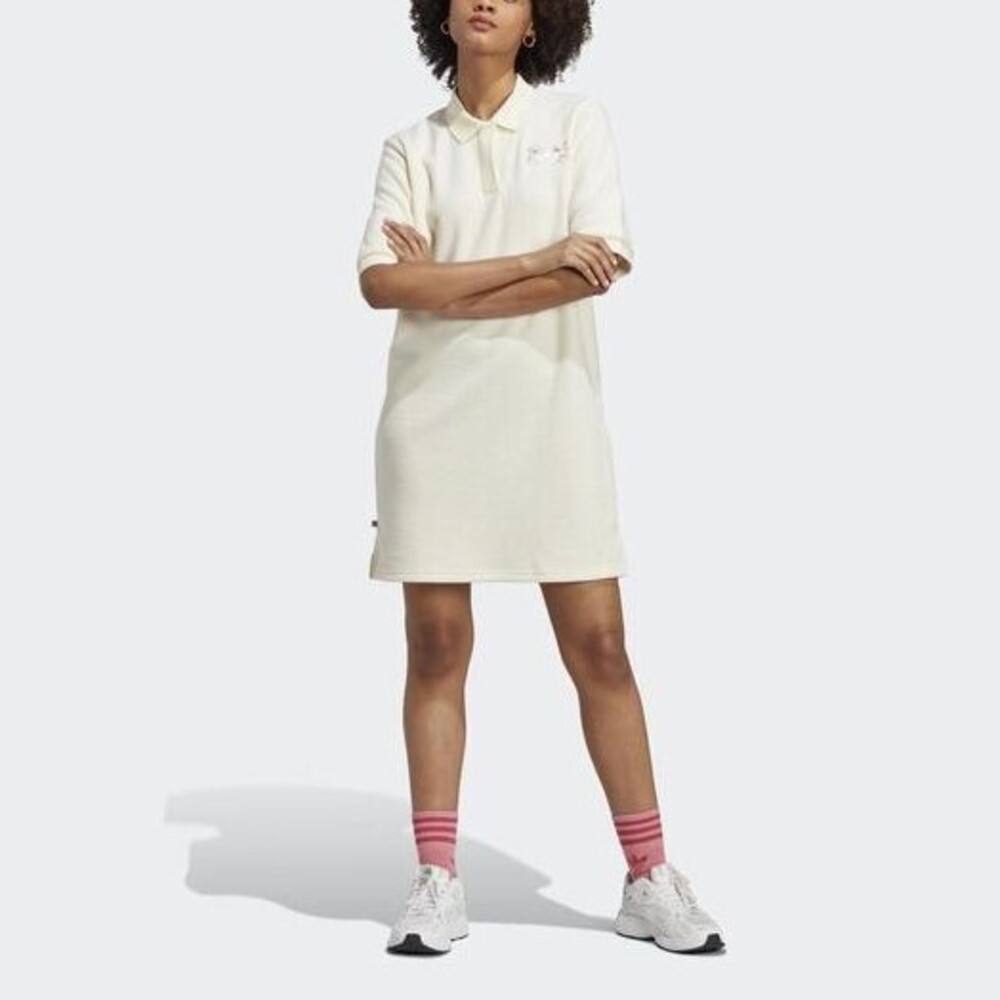 Adidas Polo Dress IP3755 女 連身洋裝 短袖 亞洲版 經典 休閒 POLO領 舒適 米黃