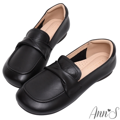 Ann’S寬楦大容量-真皮軟牛皮 麵包鞋 彈力平底鞋-黑