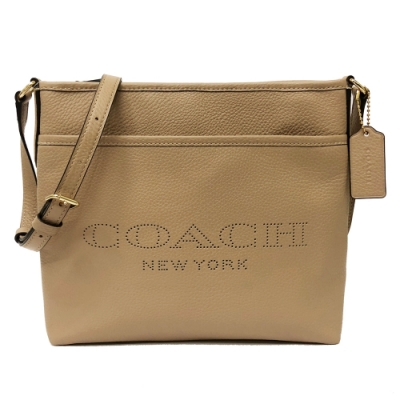 COACH 新款沖孔LOGO前口袋小斜背包(奶茶杏)