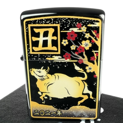 ZIPPO 日系~令和三年度-生肖 丑-牛年特別設計打火機(鍍鈦黑款)