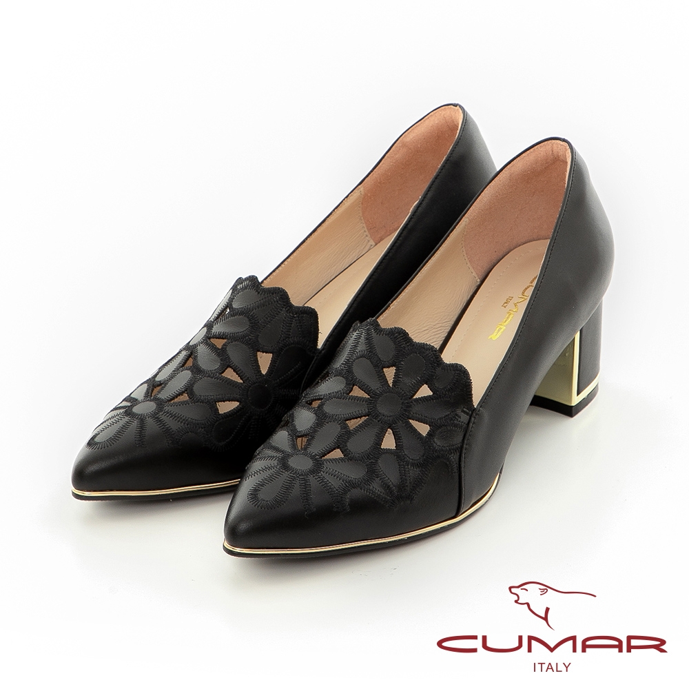 【CUMAR】鏤空花朵金屬跟粗跟鞋-黑色
