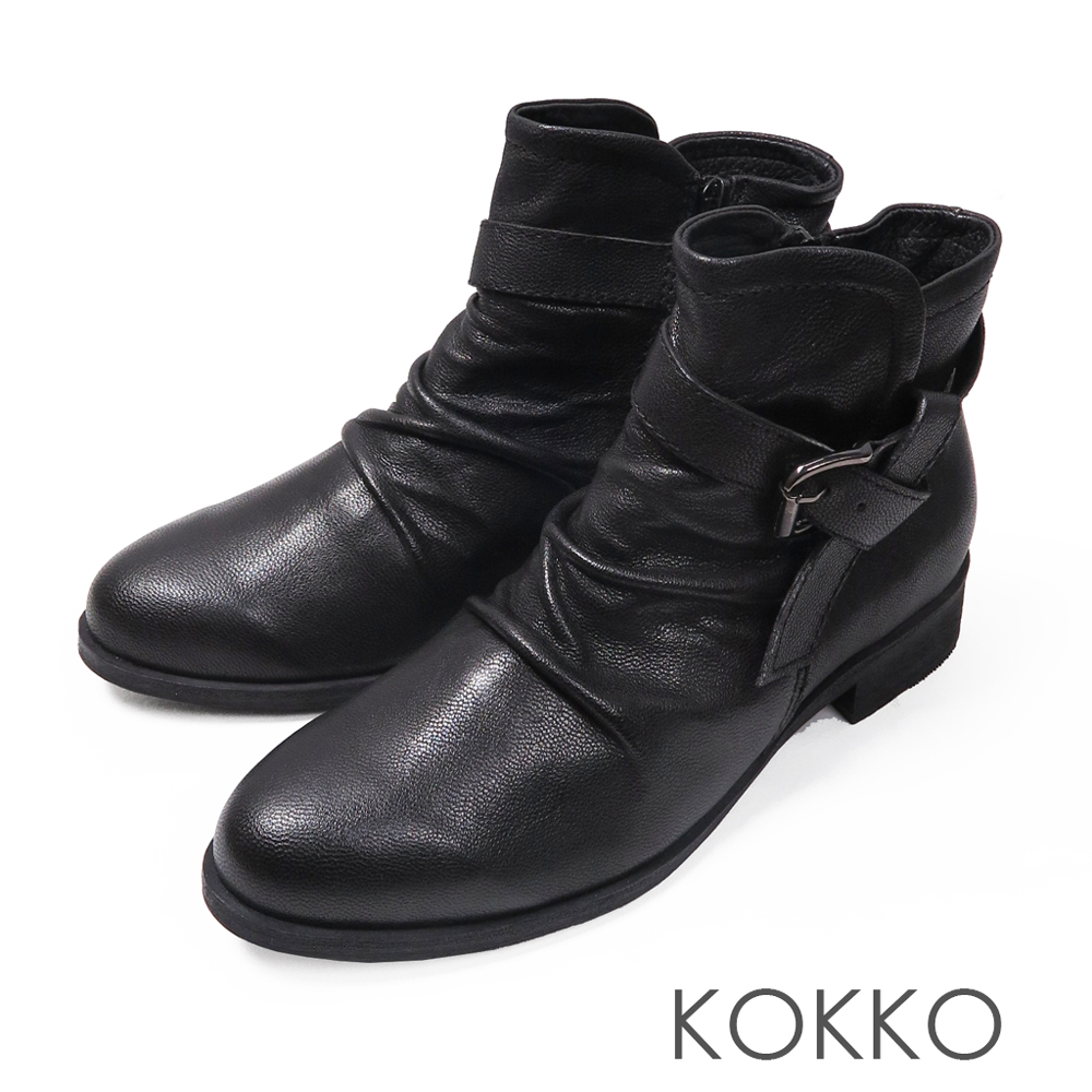 KOKKO極致品味真皮抓皺平底短靴經典黑