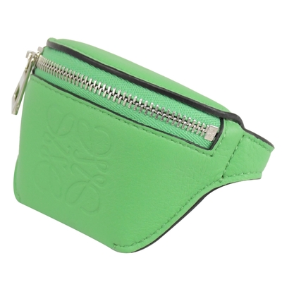 LOEWE 品牌烙印LOGO素色牛皮穿釦式手環零錢包(綠)
