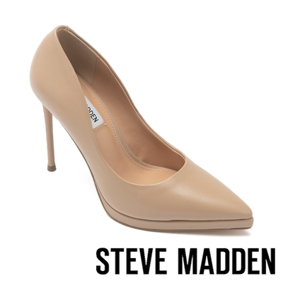 STEVE MADDEN-KLASSY 素面漆皮尖頭高跟鞋-米杏色