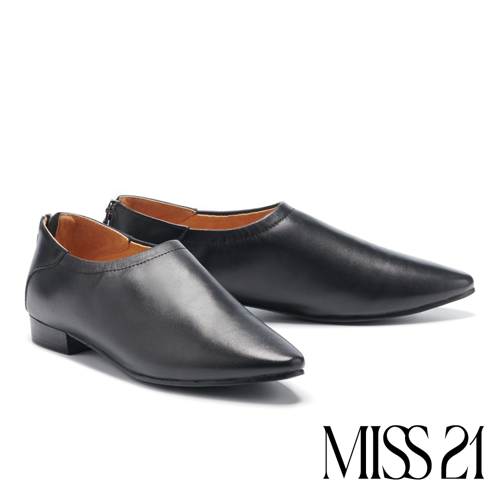 低跟鞋 MISS 21 極簡俐落中性全真皮尖頭低跟鞋－黑
