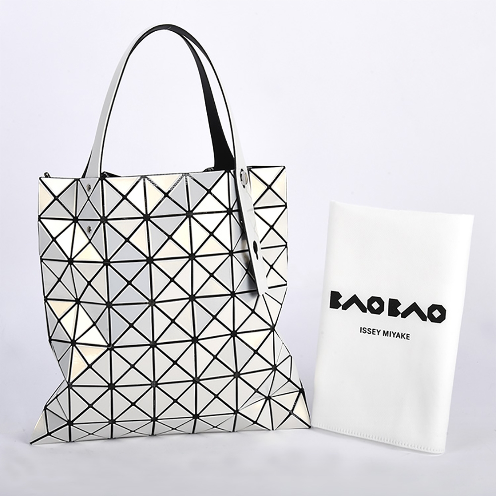 ISSEY MIYAKE 三宅一生BAOBAO 極光炫彩方格7x7透光手提包-漸層黃色