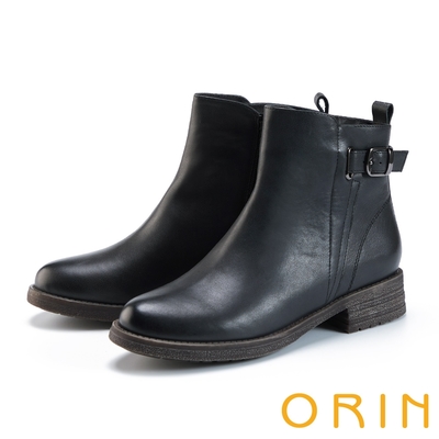 ORIN 柔軟羊皮釦環粗低跟短靴 黑色