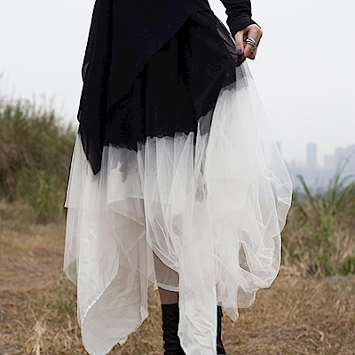 設計所在Style-暗黑風漸變色不規則網紗裙蓬蓬裙