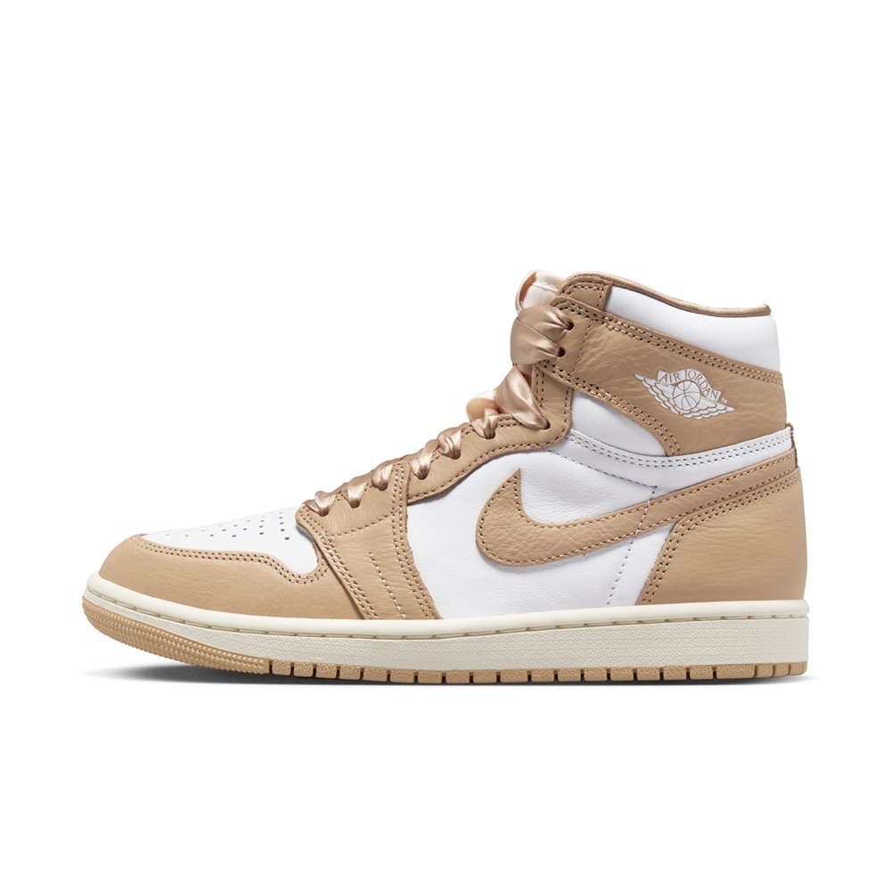 NIKE WMNS AIR JORDAN 1 RETRO HI OG 女籃球鞋-白/奶茶色