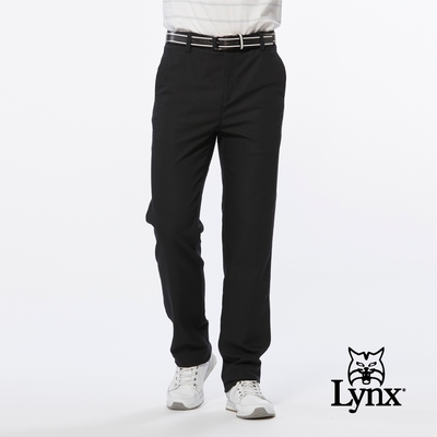 【Lynx Golf】男款彈性舒適天絲棉後袋蓋設計素面基本款平口休閒長褲-黑色