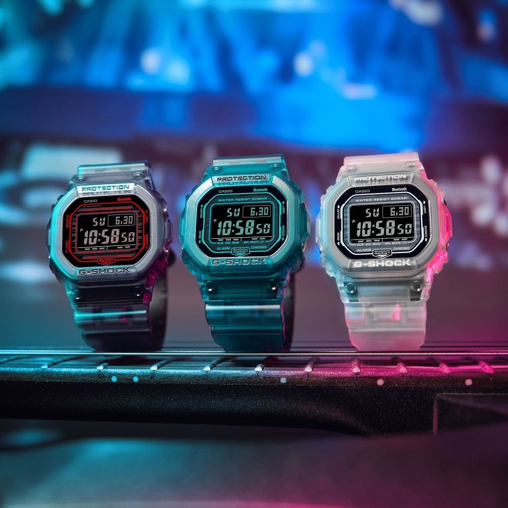 CASIO卡西歐G-SHOCK藍牙連結功能電子錶(DW-B5600G-2) | G-SHOCK