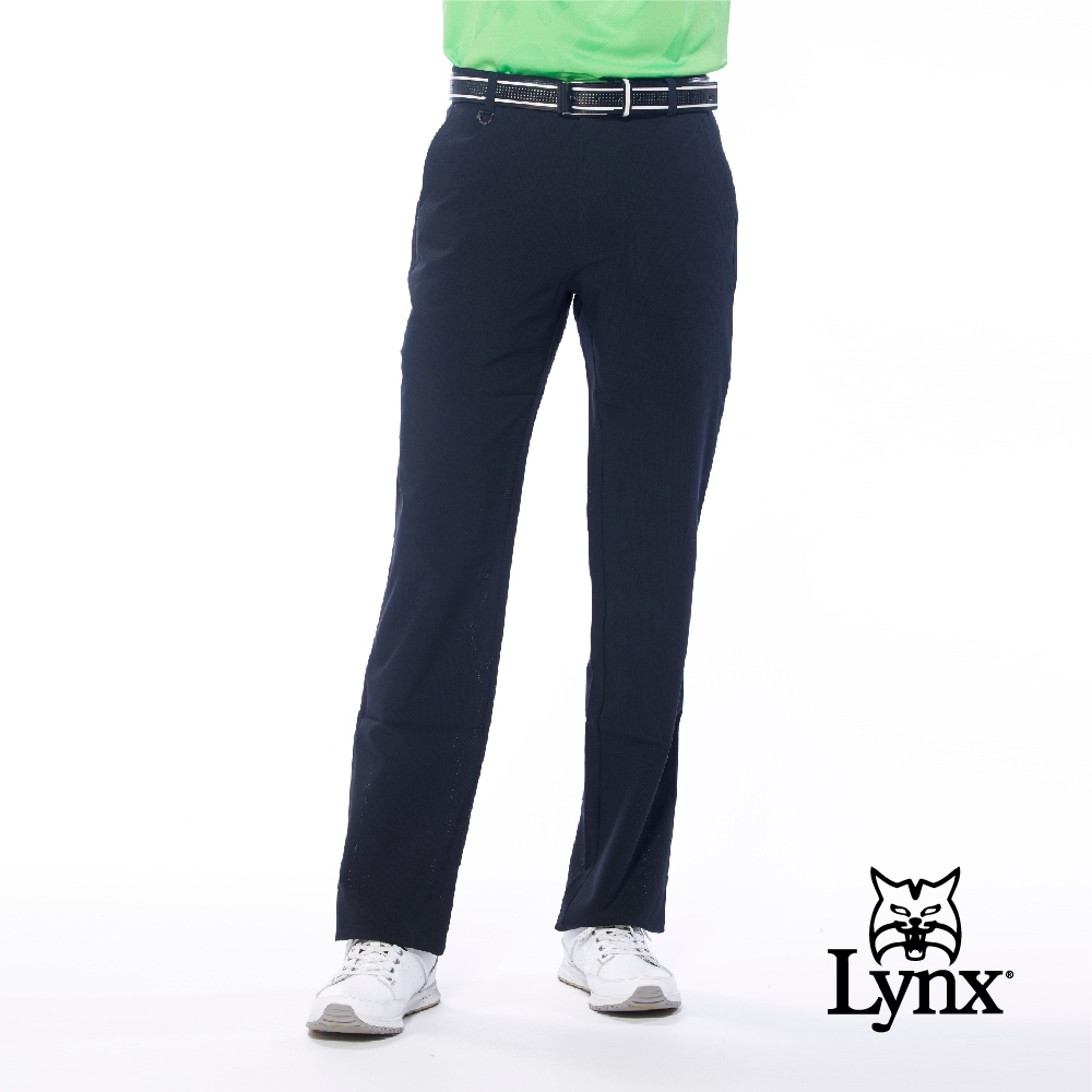 【Lynx Golf】男款吸濕快乾透氣環保素材山貓D型環平口休閒長褲-黑色